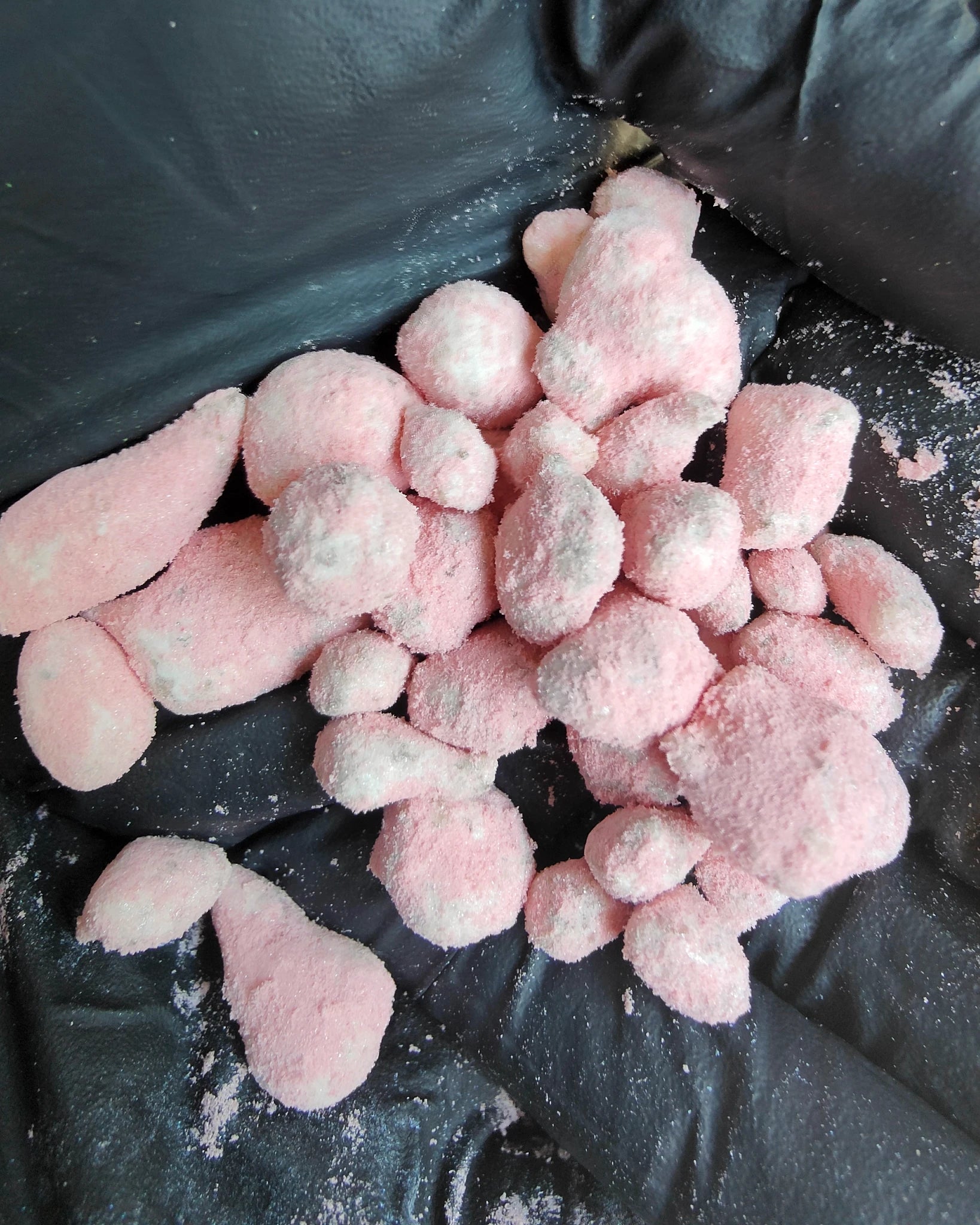 Colored Rocks Pink 0.2%